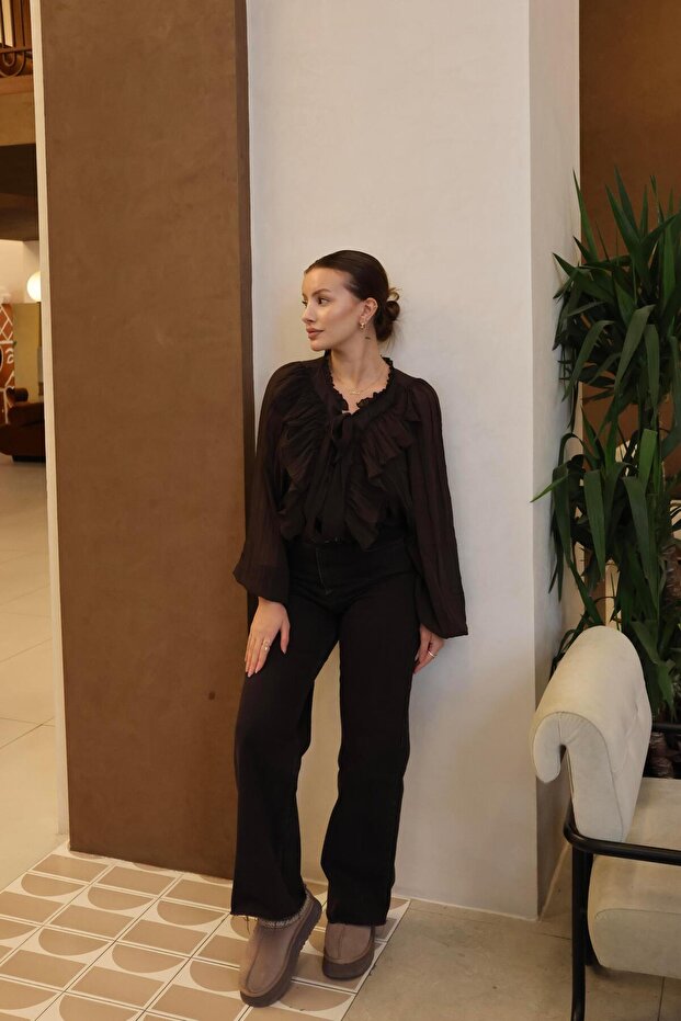 Fırfır Detaylı Siyah Gömlek - 3