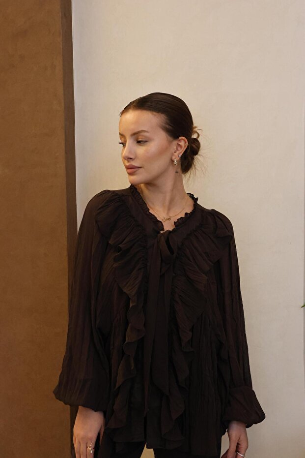 Fırfır Detaylı Siyah Gömlek - 7