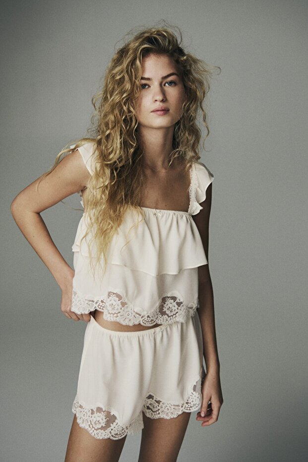 Dantel Şeritli Pijama Üstü - 1