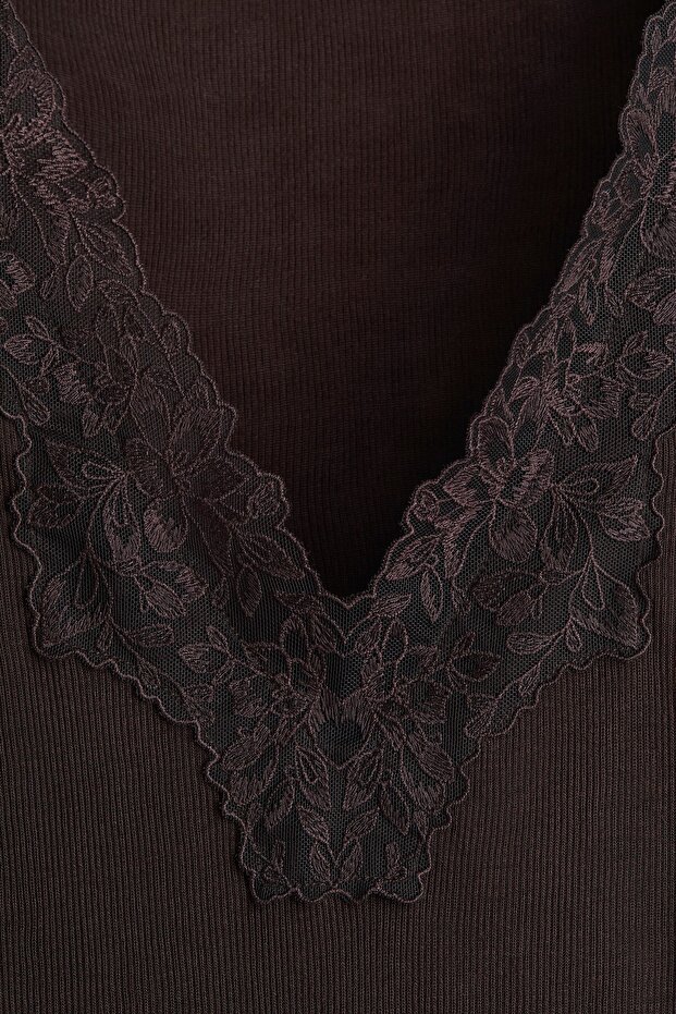 Dantel Şeritli Üst - 2