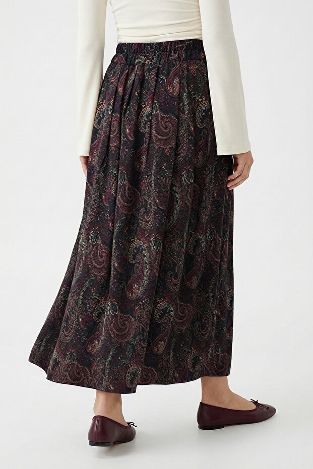 Shawl Pattern Lined Black Skirt - 4