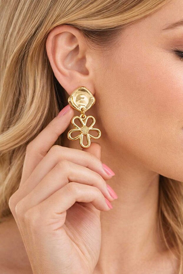 Women's Daisy Model Steel Earrings Dangle Crushed Gold Gift Daily Trend