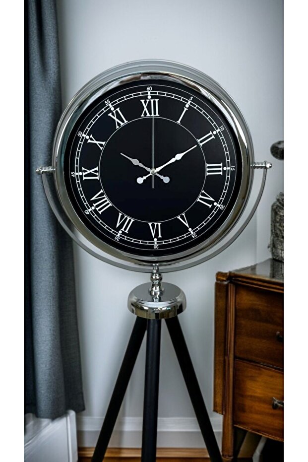 ساعة ريجال ذات أرجل ثلاثية من الكروم - 4