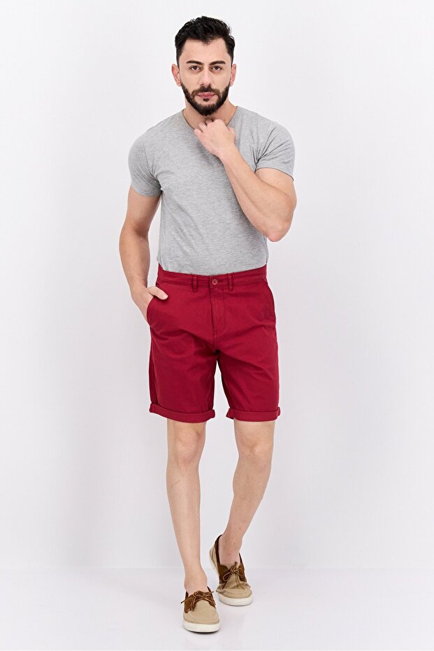 Men Solid Basic Shorts, Red - 2
