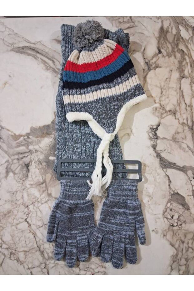 Girl and Boy Waiter Size 3-Piece Fleece-Lined Scarf, Beanie, and Gloves Set