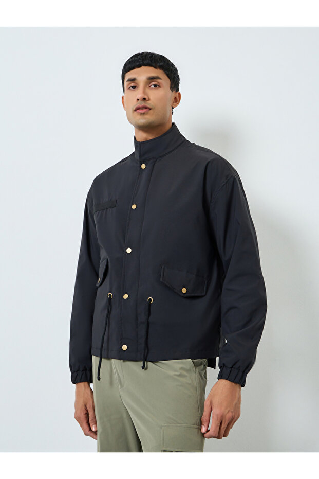 جاكيت رجالي مريح بلون موحد بسحاب - 3