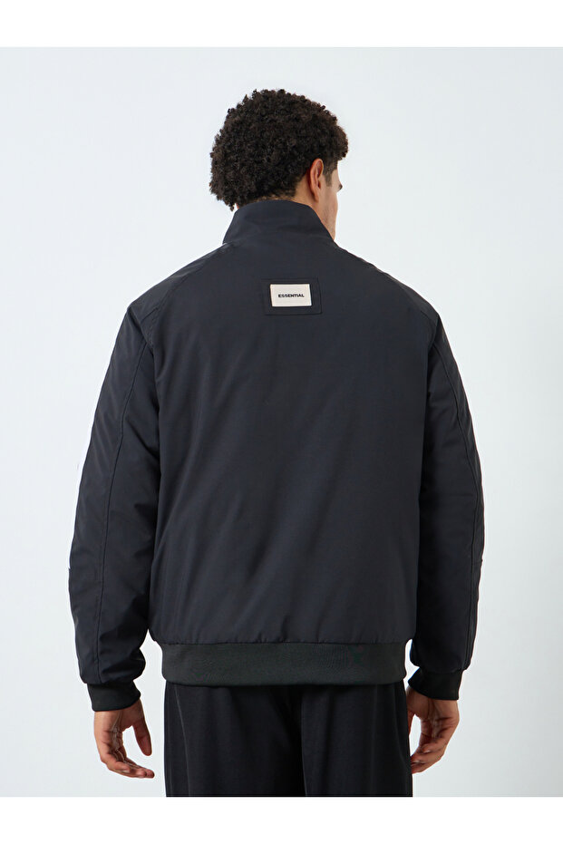 جاكيت رياضي رجالي أسود بسحاب - 4