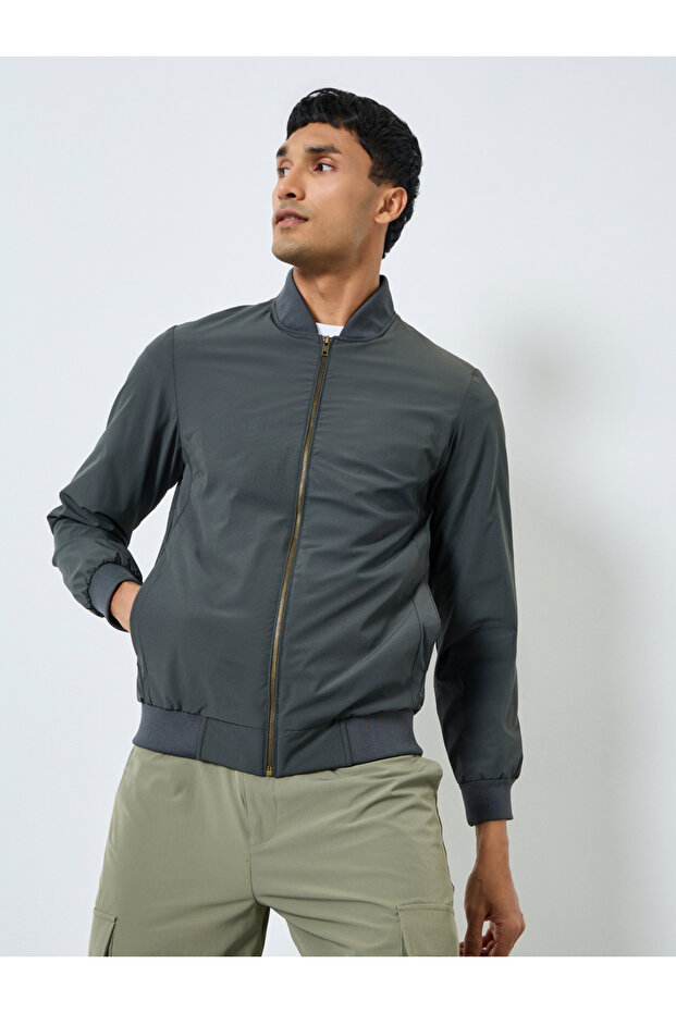 جاكيت رجالي قصة فضفاضة بقصة سادة - 4