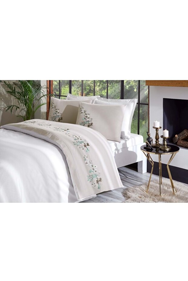 Akfil Boutique - Cozy Beige - Double Duvet Cover Set (with 4 Pillowcases)
