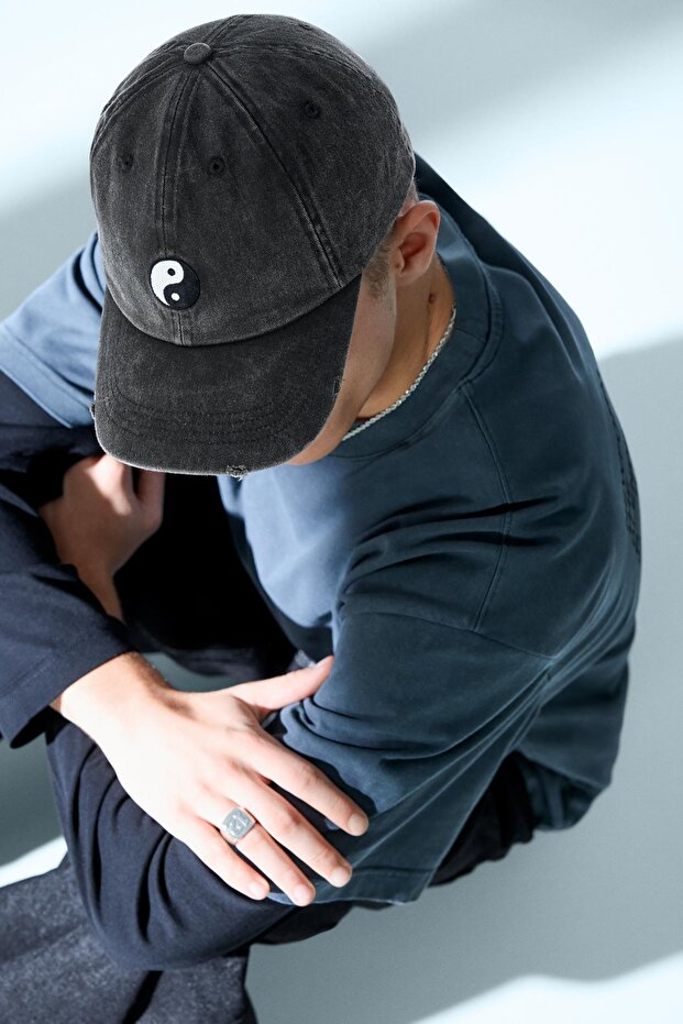 İŞLEMELİ ŞAPKA - 1