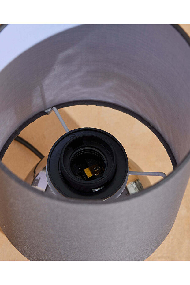 مصباح طاولة سيراميك فضي – 26 سم - 4