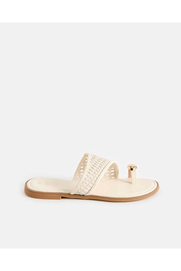 Women Ivory Toe Ring Raffia Mule