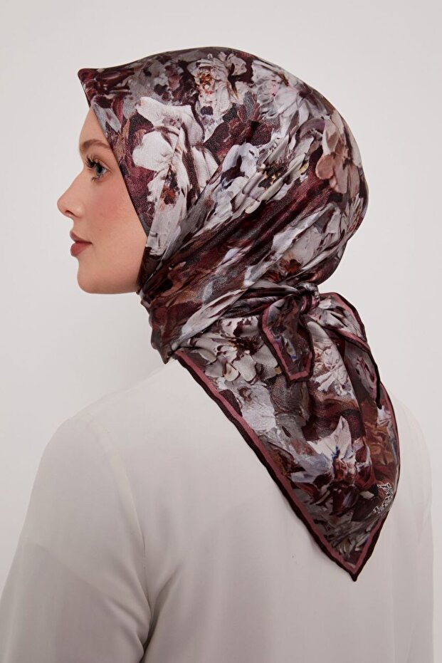 Batik Floral Pattern Sparkling Crystal Scarf