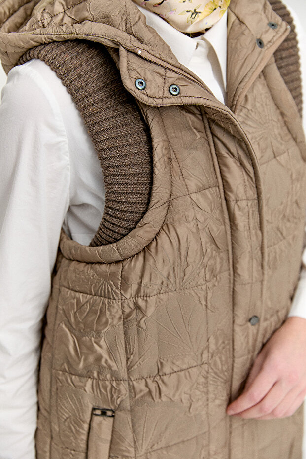 Ribanalı Kapüşonlu Kapitone Yelek - 4