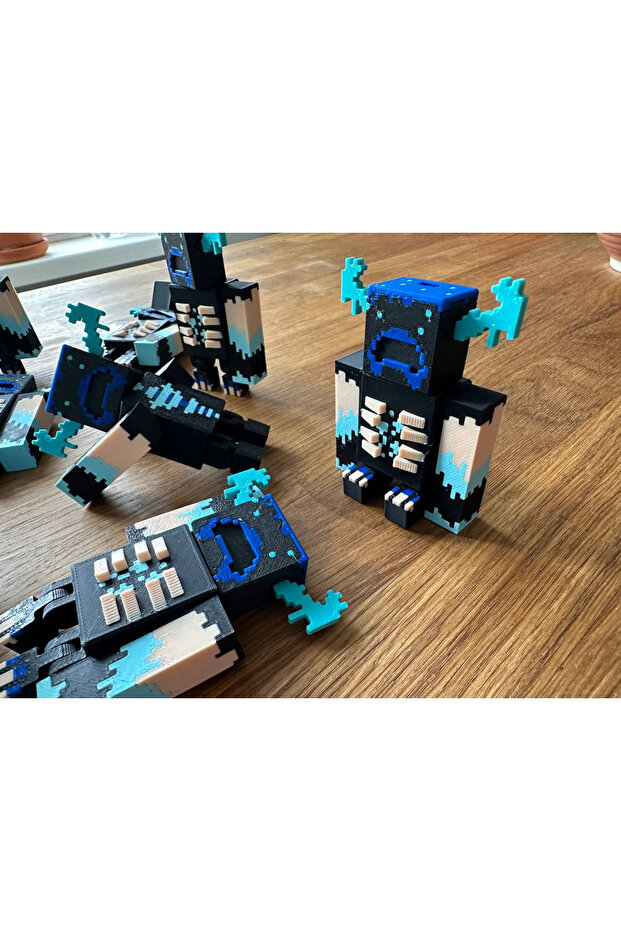 Pixel Evreni Karanlık Muhafız – 3D Baskı Figür - 3