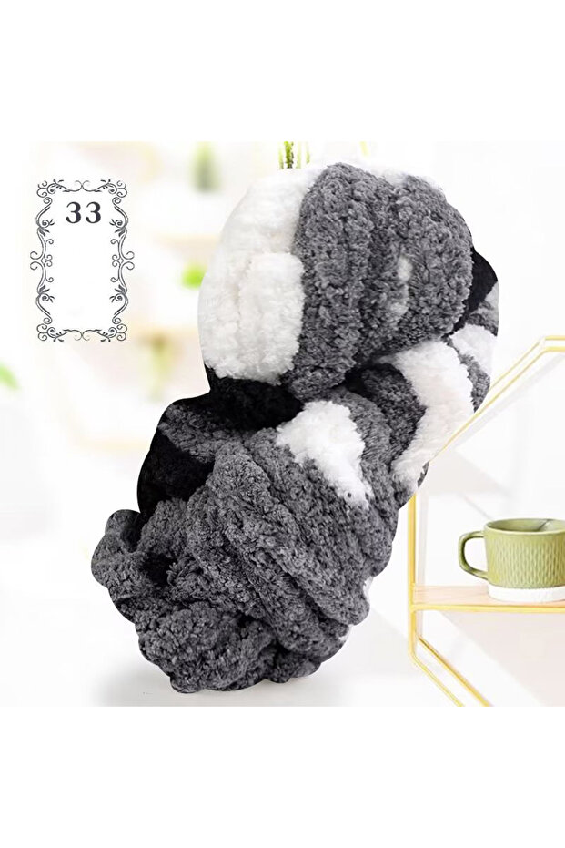 33 Pandas 500g of Thick Chenille Yarn for Blankets, Ultra-Soft, Thick, Fluffy, Giant Chenille-Style