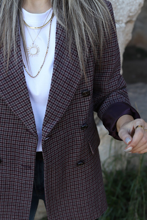 سترة بليزر بثلاثة أزرار من قماش البرقوق - 3