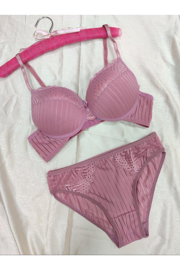 Women's Striped Lace Detailed Push-Up Padded Bra Panty Set