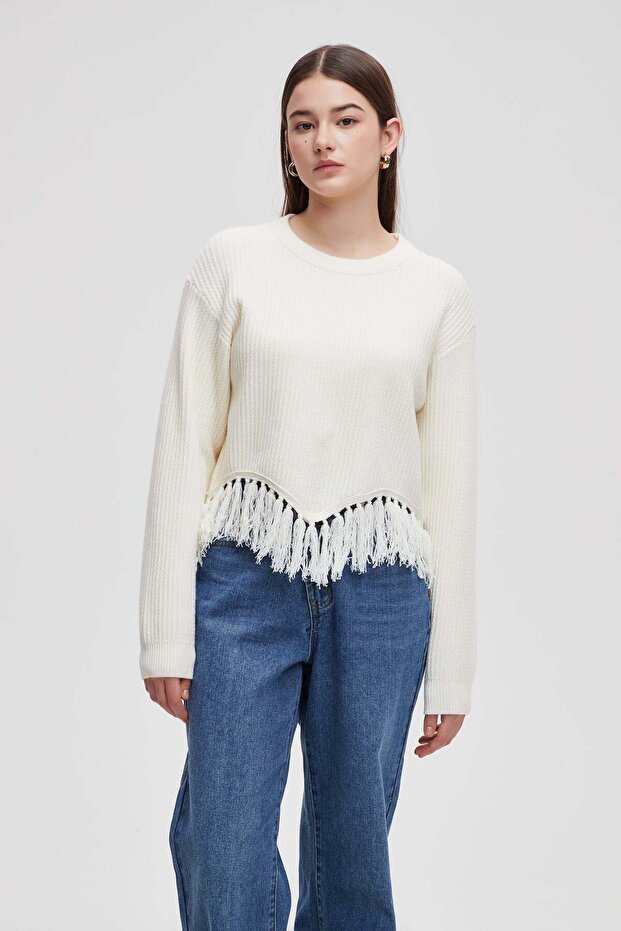 بلوزة طويلة سادة مزينة بشراشيب - 4