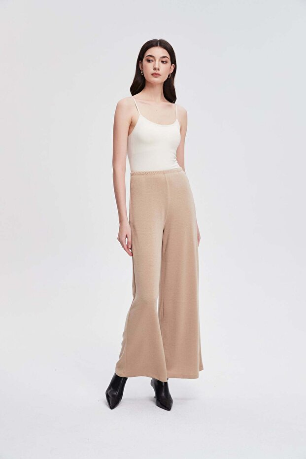 بنطال طويل واسع الساقين بلون موحد - 3