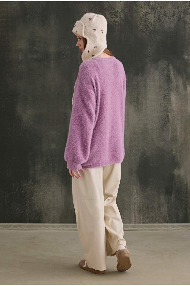 Soft Fuzzy Sweater Violet - 3