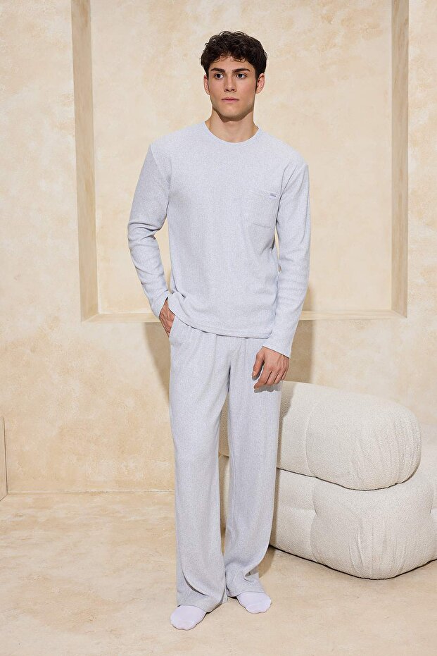 Gri Regular Fit Cepli Etiket Detaylı Yumuşak Tuşeli Kalın Örme Pijama Takımı TMNAW26PT00000 - 2