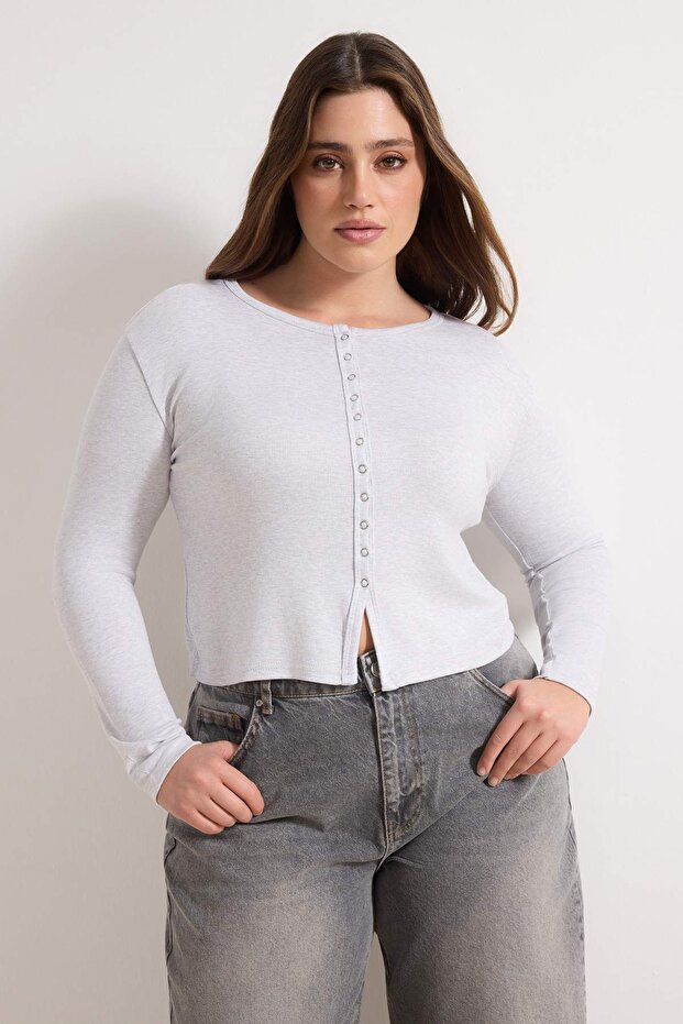 Gri Melanj Çıtçıtlı Crop Boy Basic Örme Büyük Beden Bluz TBBAW26AF00119 - 2