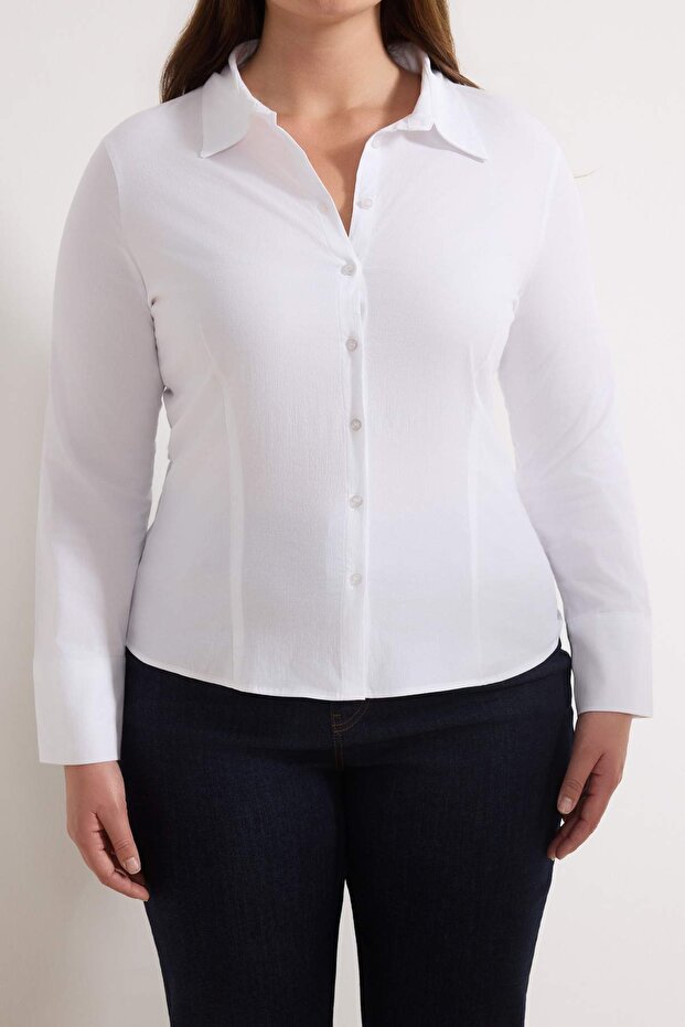 Wardrobe Essentials Beyaz Hafif Bele Oturan Pamuklu Dokuma Gömlek TBBAW26AX00020 - 3