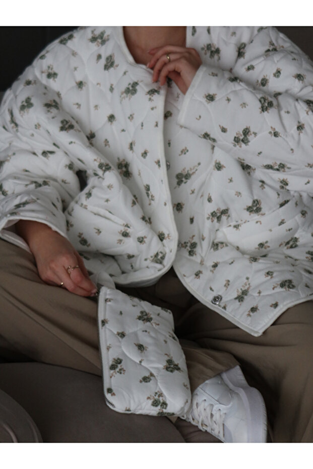 ÇİÇEKLİ ÇANTALI KAPİTONE OVERSİZE CEKET - 3