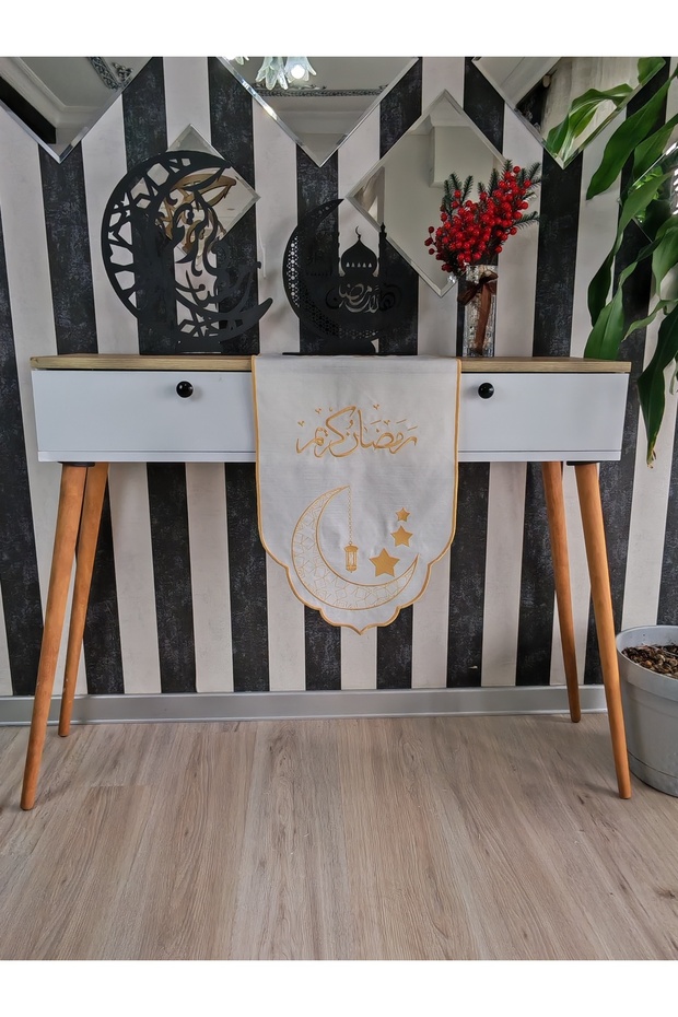 Ramadan Kaarem (Hayirli Ramazanlar) and Crescent Pattern Embroidered Runner and Door Decoration