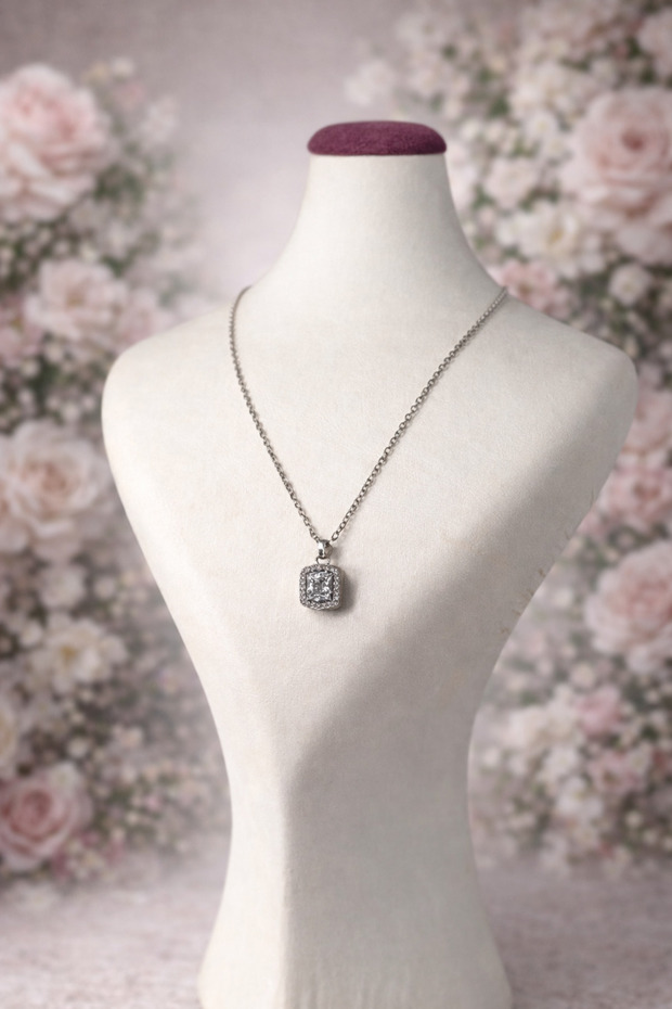 Gümüş Renk Kolye - 2