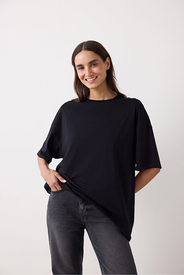 Siyah Basic Oversize Bisiklet Yaka Tişört - 2