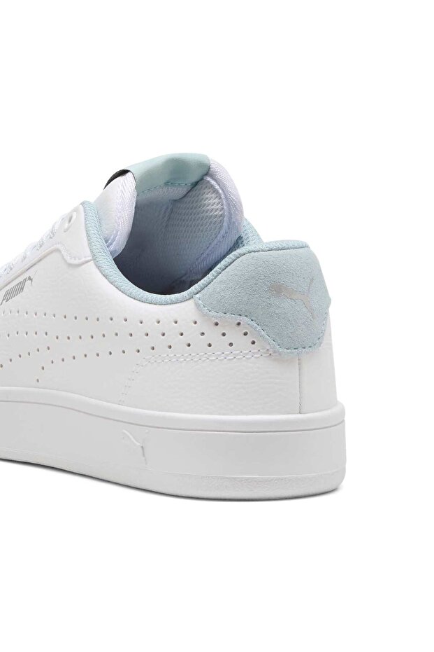 أحذية Perf المأهولة - 2