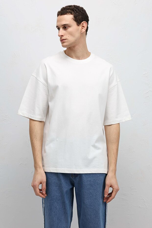 Basic Oversize Bisiklet Yaka Tişört Ekru - 5