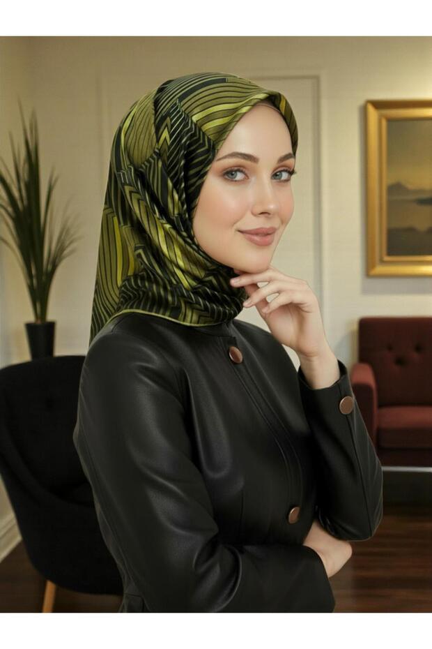 وشاح من الحرير الخالص بنمط هندسي 9218D 83 04