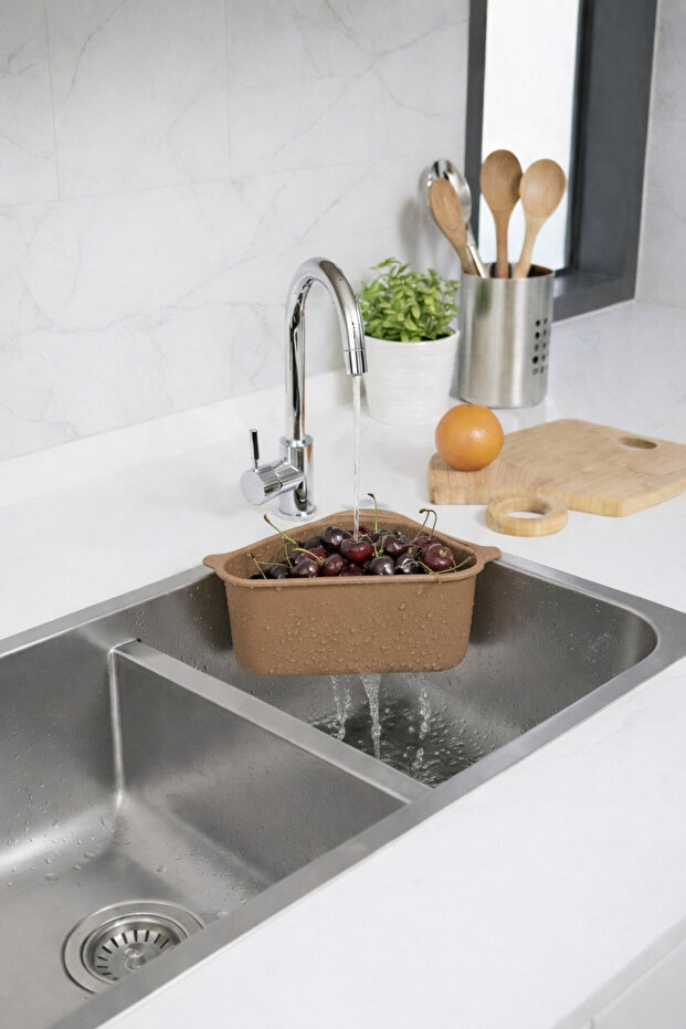 مصفاة حوض المطبخ على شكل مثلث مع مصاصة، مصفاة زاوية لحوض المطبخ، لون بيج - 6