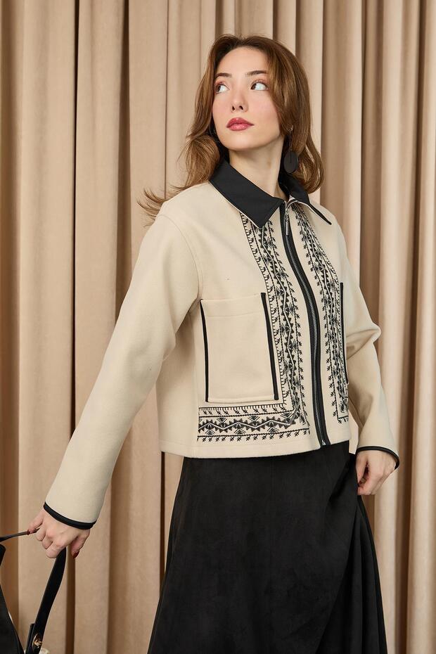 Women's Embroidery Detailed Short Jacket - 20719Ckt - Beige-Black