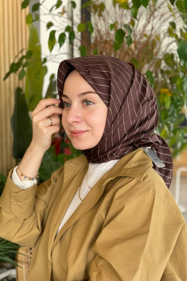 Nostalgia Series Twill Silk Patterned Scarf 4061D Striped Pattern 87-Angular Brown