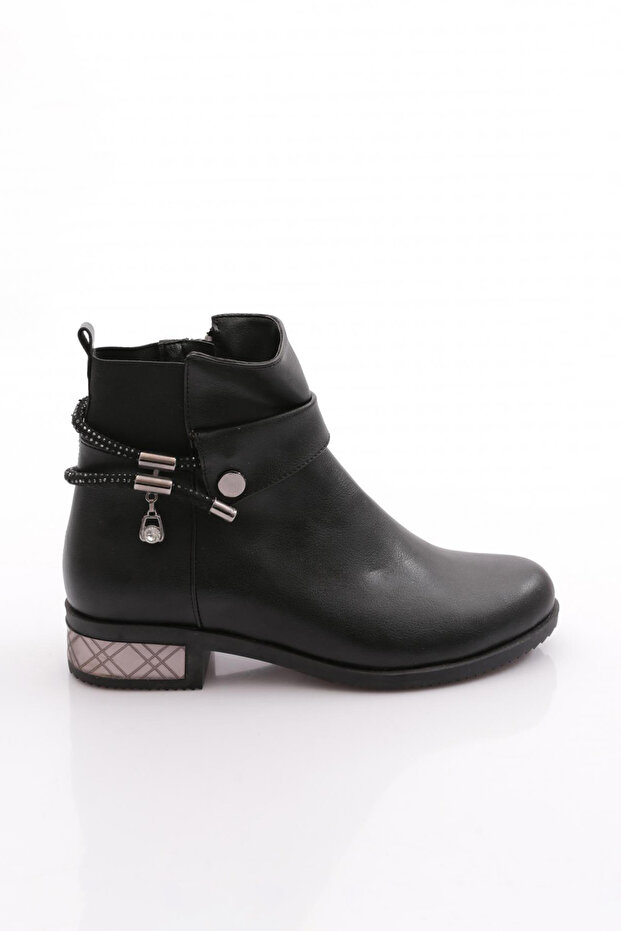 1720-2027 حذاء نسائي بسلسلة كعب منخفض