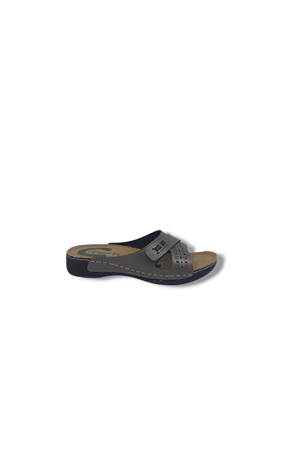 Elegance 40 Women's Platinum Buckle Daily Use Slippers