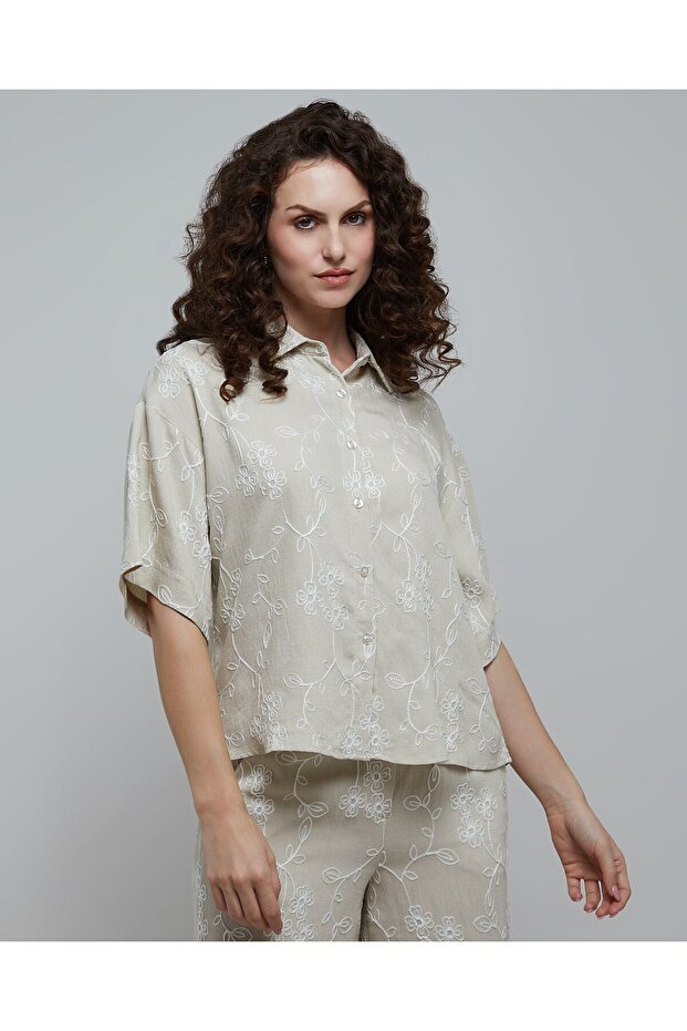 Embroidered Shirt With Classic Collar And Short Sleeves