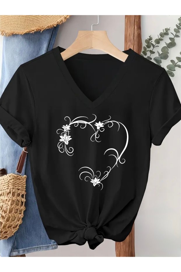 Flower Heart Printed Women's Oversize V-Neck T-Shirt