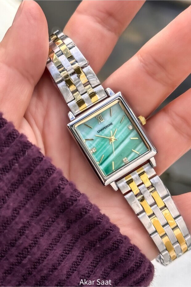 Ch109L Women's Wristwatch with Steel Strap