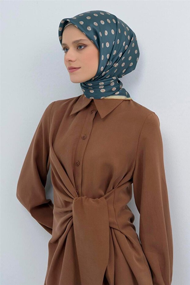 وشاح من الحرير الخالص 9544D 82