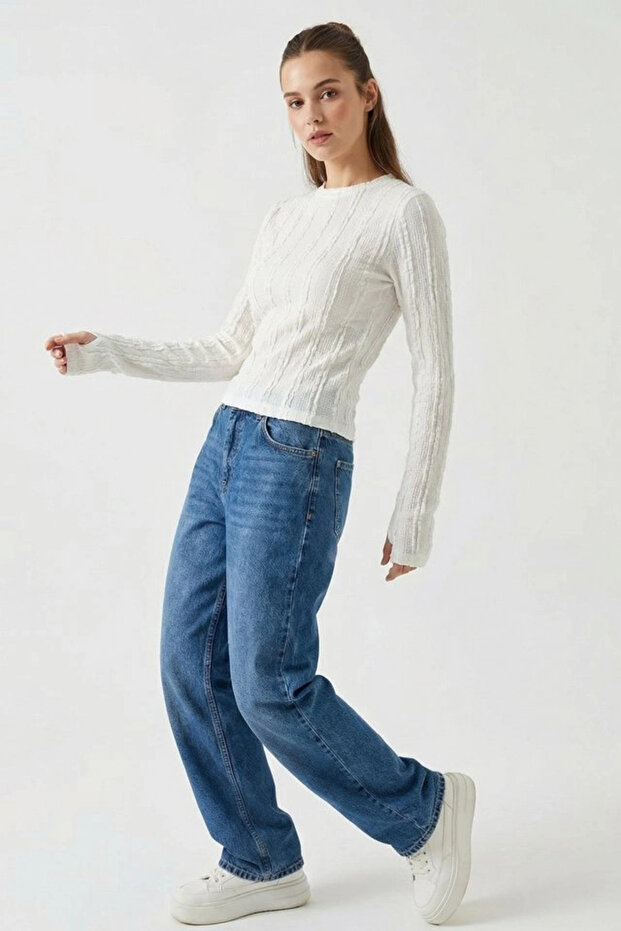 بلوزة محبوكة بنسيج 980 - أبيض - 3