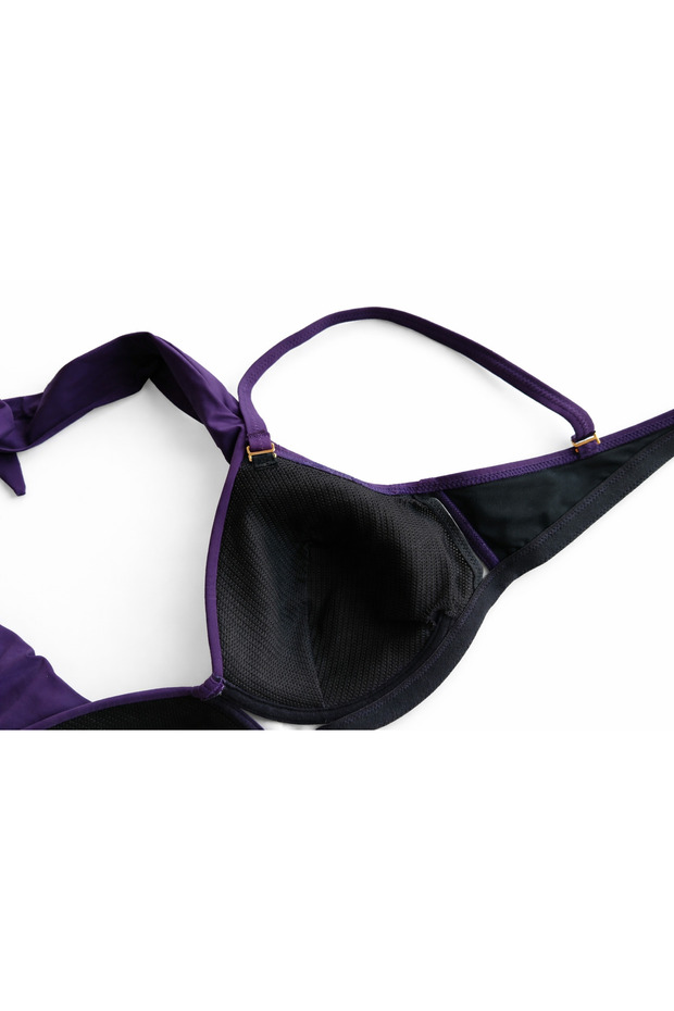 BİKİNİ ÜSTÜ - 5