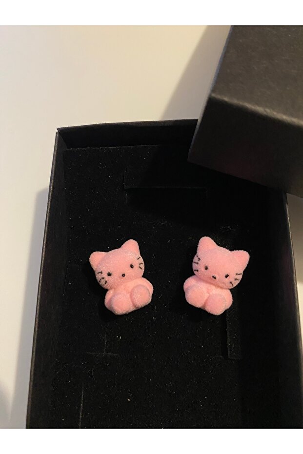 Plush Kitten Figure Earrings_Cute Cat Design/Lightweight & Daily Use