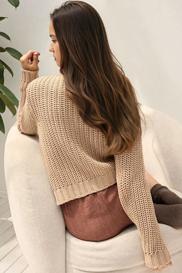 Dokulu Örme Yuvarlak Yaka Hırka - 5