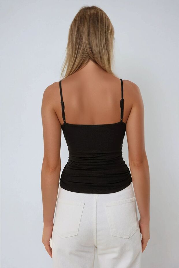 V Yaka Dantel Detaylı Askılı Üst - 4