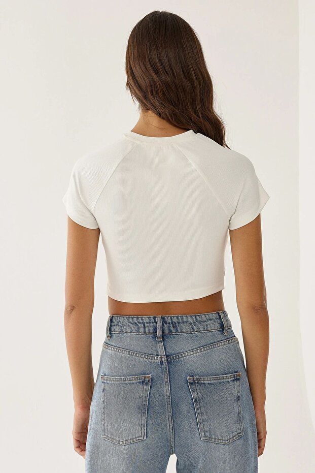 Büzgü Detaylı Crop Top - 4